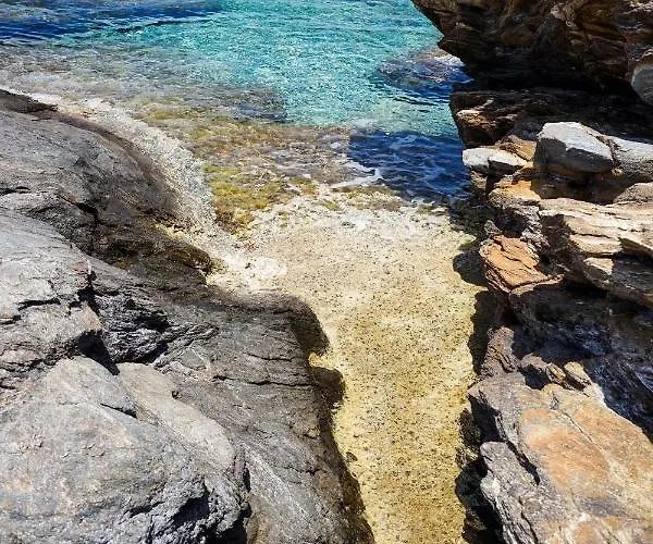 Exquisite Beachfront Mansion Ermoupoli